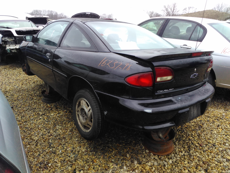 Illustration for article titled Junkyard Gems: 1998 Chevy Cavalier Rallysport